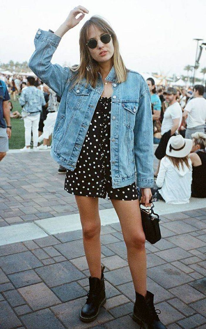 Moda Look com jaqueta jeans