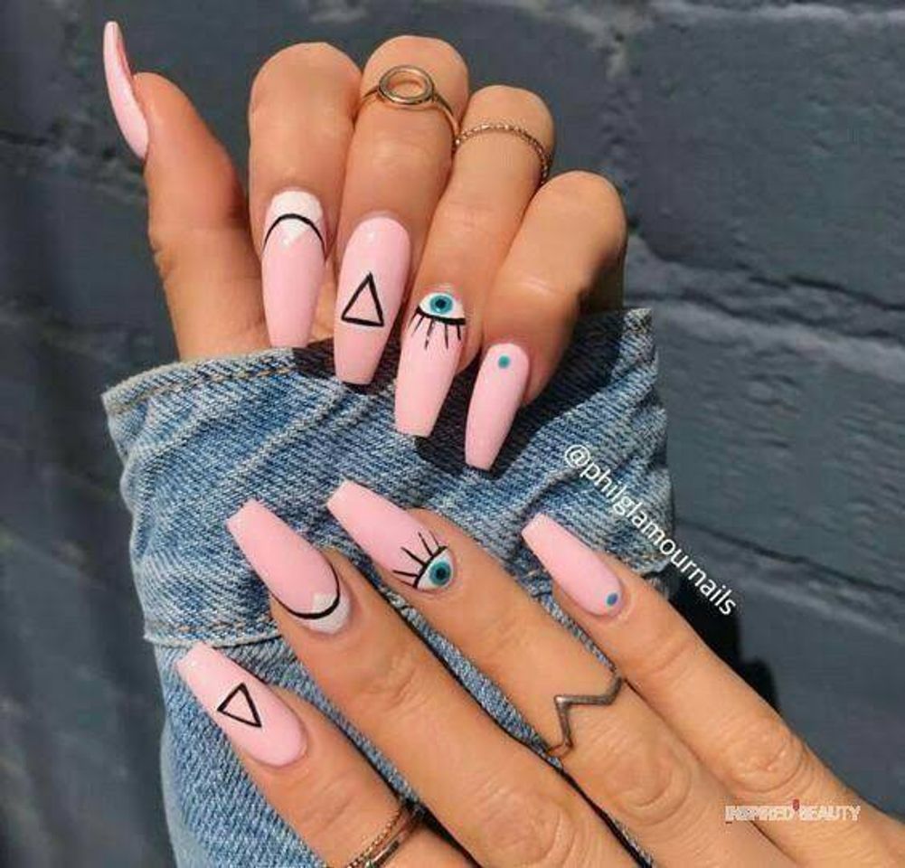 Fashion Unhas- Rosa e Preto com desenho de olho