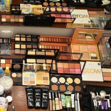 INGLOT - Maquilhagem Profissional - Oeiras