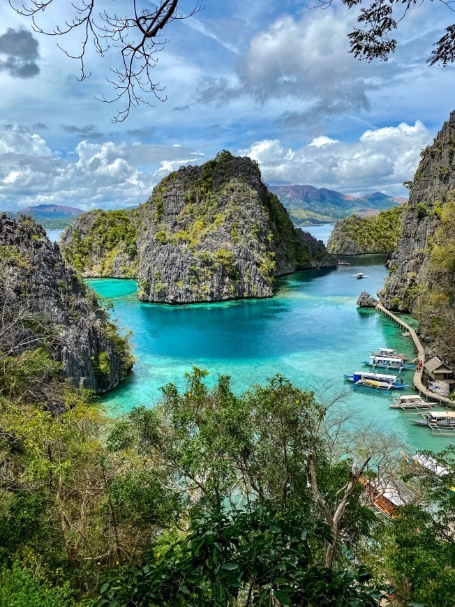 Place Kayangan Lake