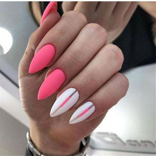 Pink nails 🥰