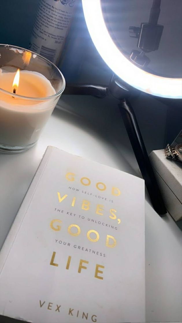 Book Good Vibes, Good Life