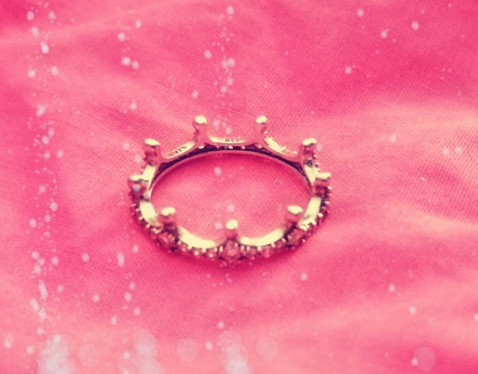 Social Anel Enchanted Crown