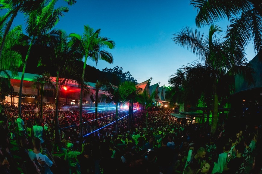 Place Green Valley (Brazil) 🌴 No.1 (2020) in DJ Mag Top 100 clubs