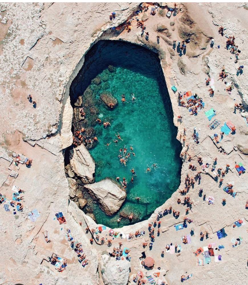 Place Grotta della Poesia