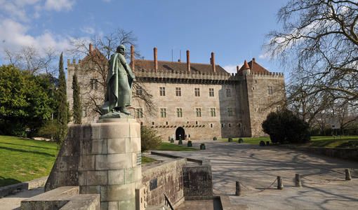 Paço dos Duques de Bragança