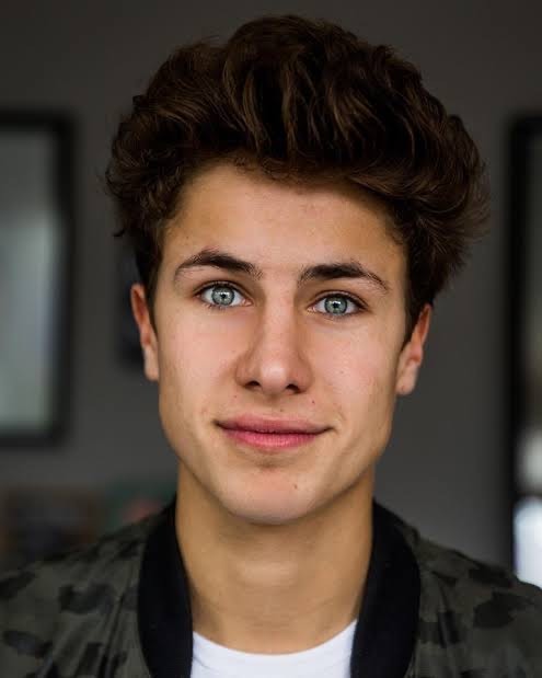 Juanpa Zurita 