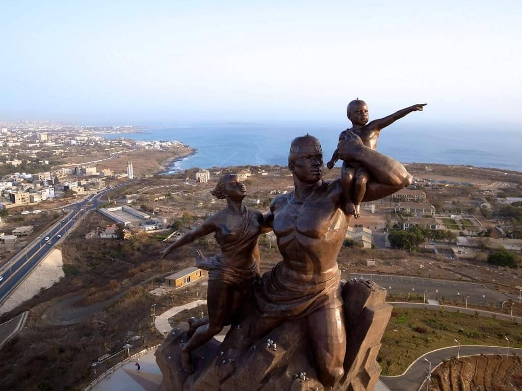 Place Monumento al Renacimiento Africano