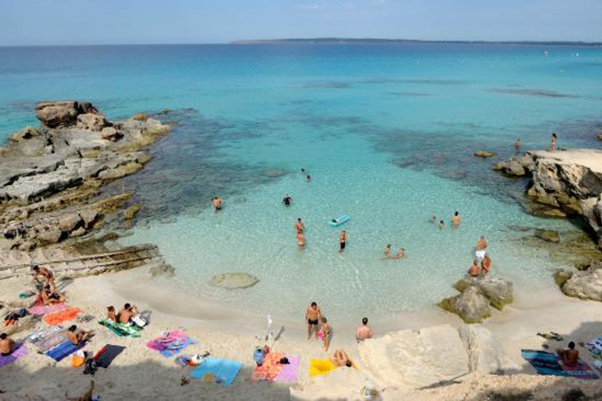 Lugar Caló des Mort