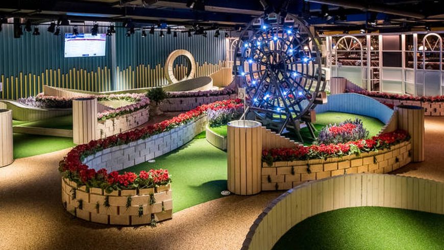 Lugar Swingers Crazy Golf - West End