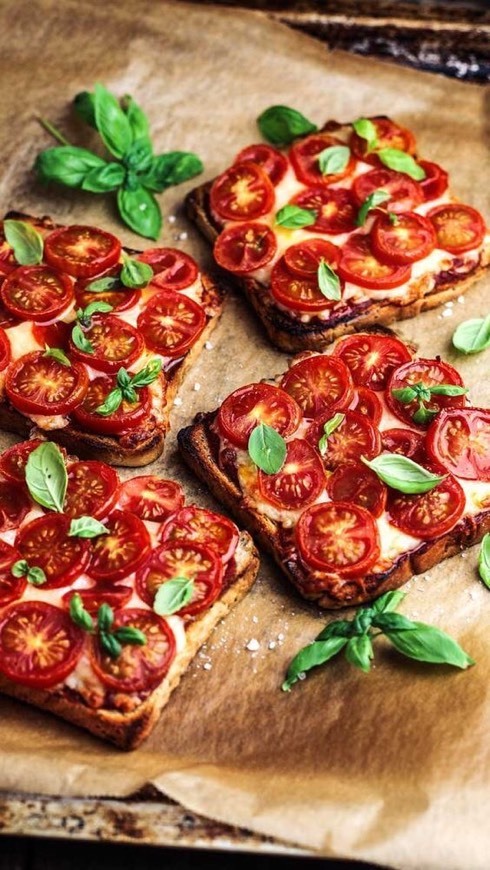 Moda Tomato, basil and cheese toast