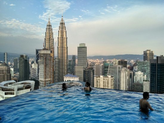 Lugar THE FACE Suites