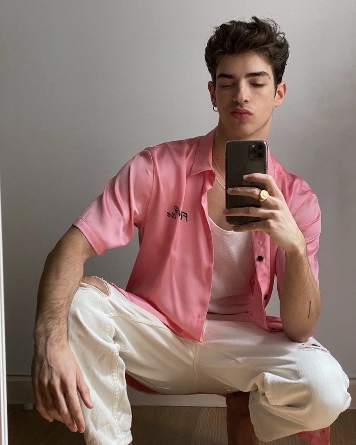 Social pink shirt