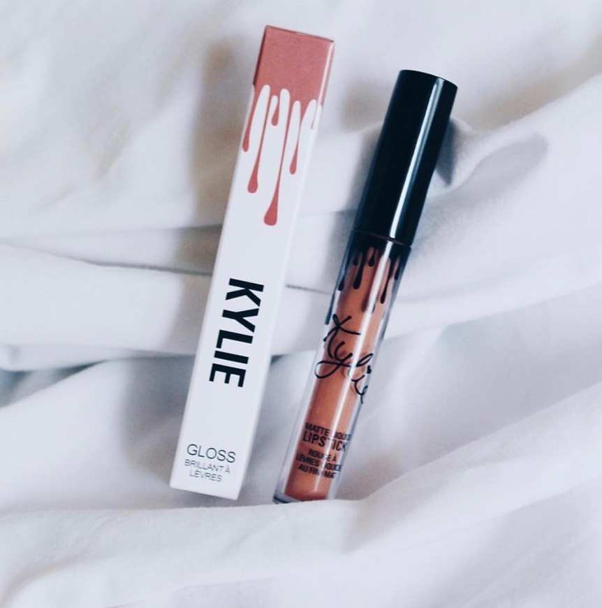 Producto Kylie Jenner Metal Matte Lipstick Makeup Set