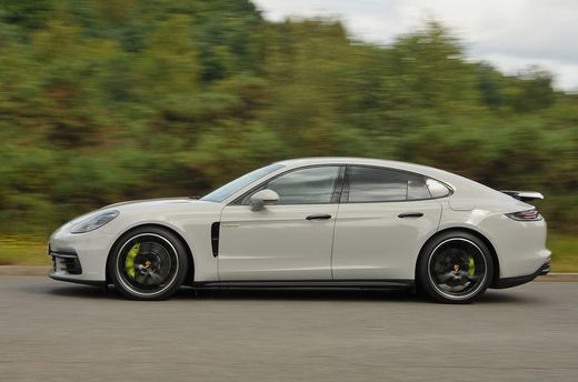 Moda Porsche Panamera 4 E-Hybrid - Porsche USA