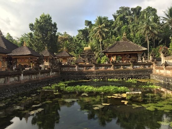 Lugar Pura Tirta Empul