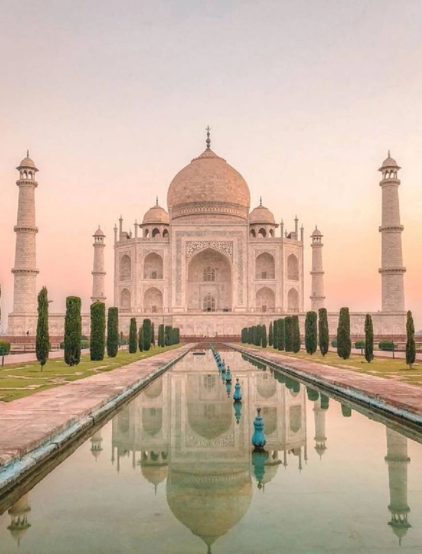 Place Taj Mahal