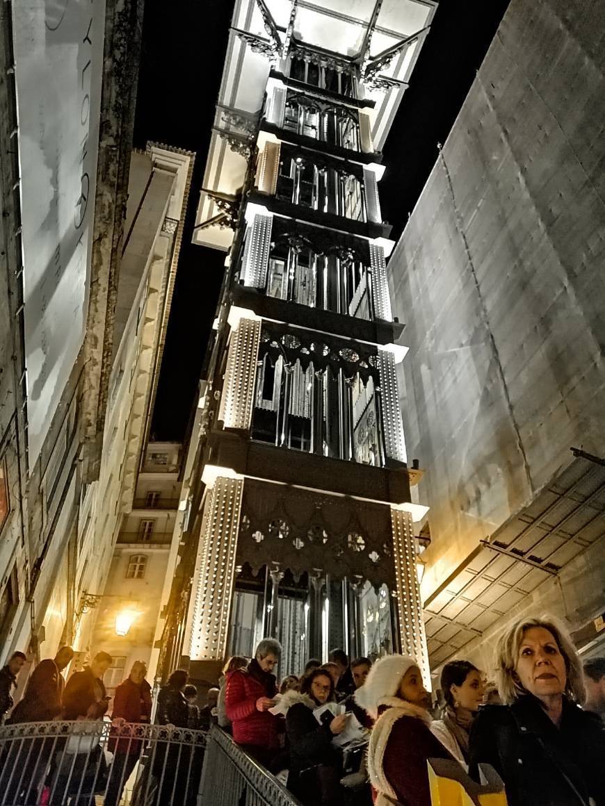 Lugar Elevador de Santa Justa