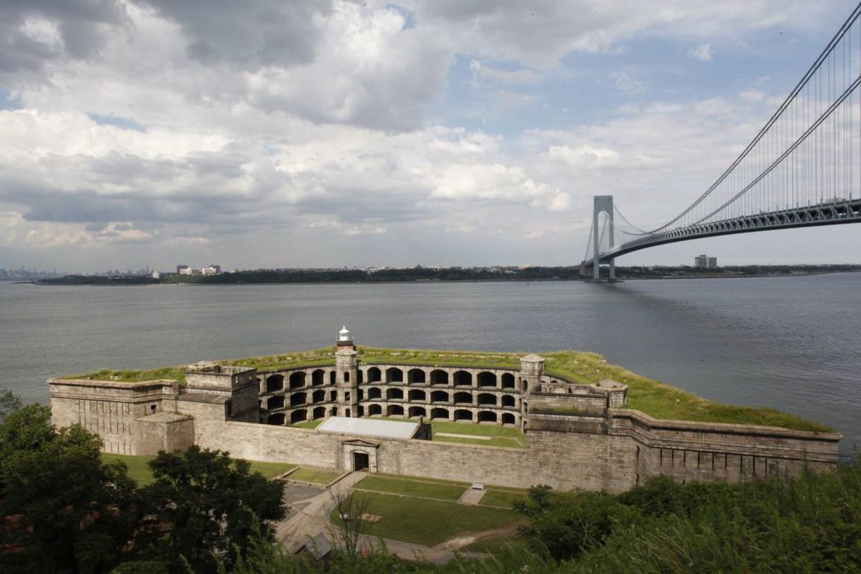 Lugar Fort Wadsworth