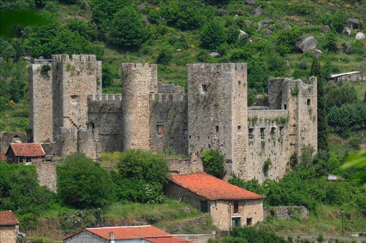 Lugares Castillo de Montemayor del Río