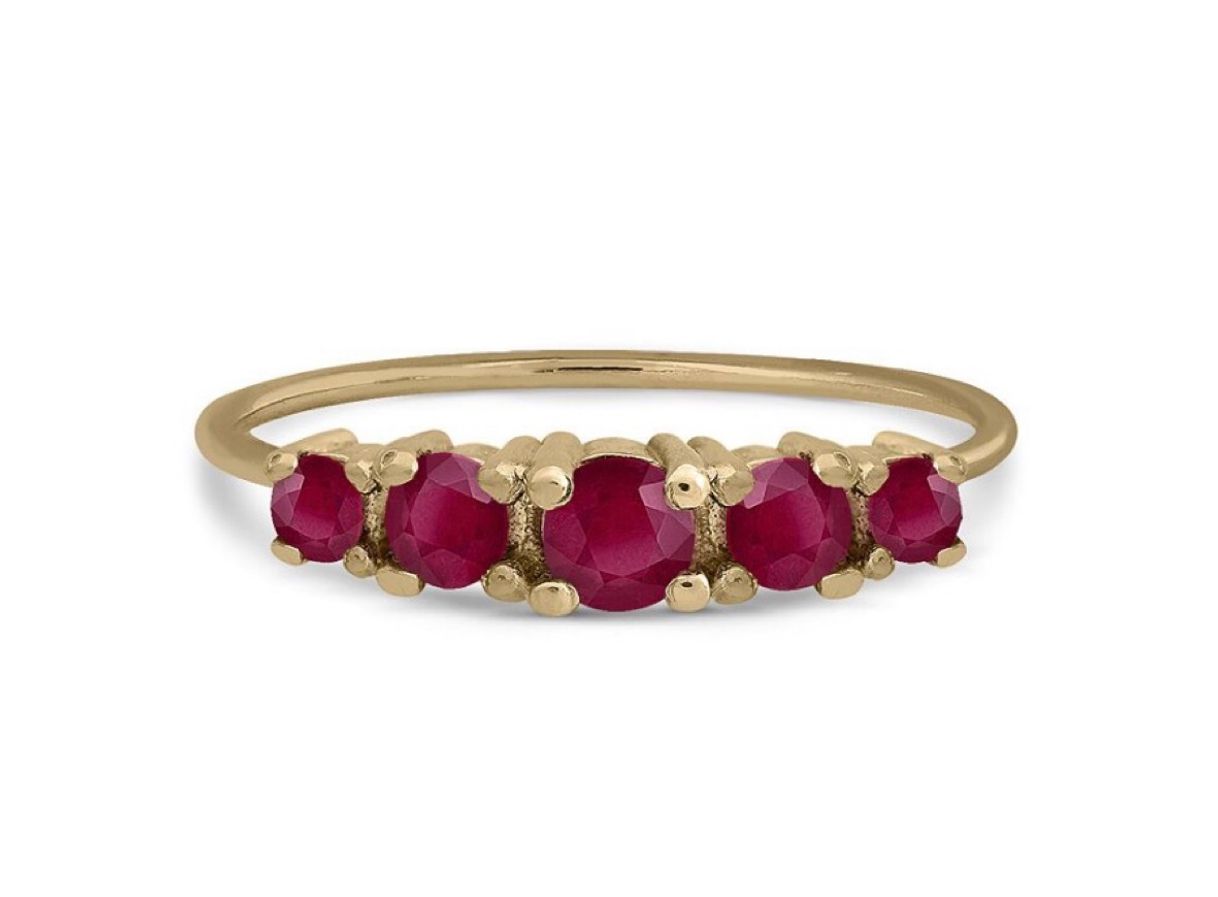 Anillo de Triple Bocel. Zafiro, Rubí y Esmeralda – Bea Soldado