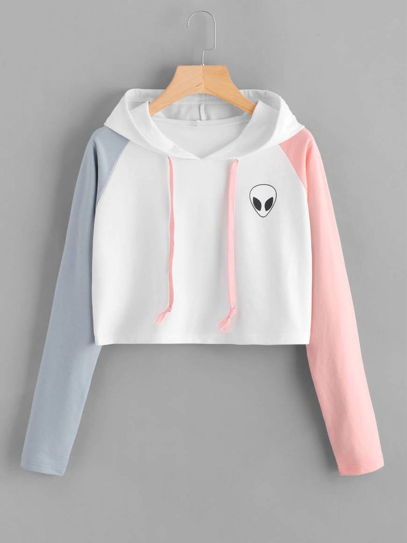 Fashion Sweatshirt de mangas color block com um alien estampado.