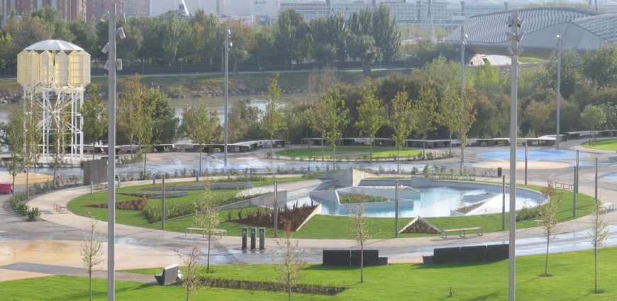 Place Parque Frente Fluvial Expo de Zaragoza