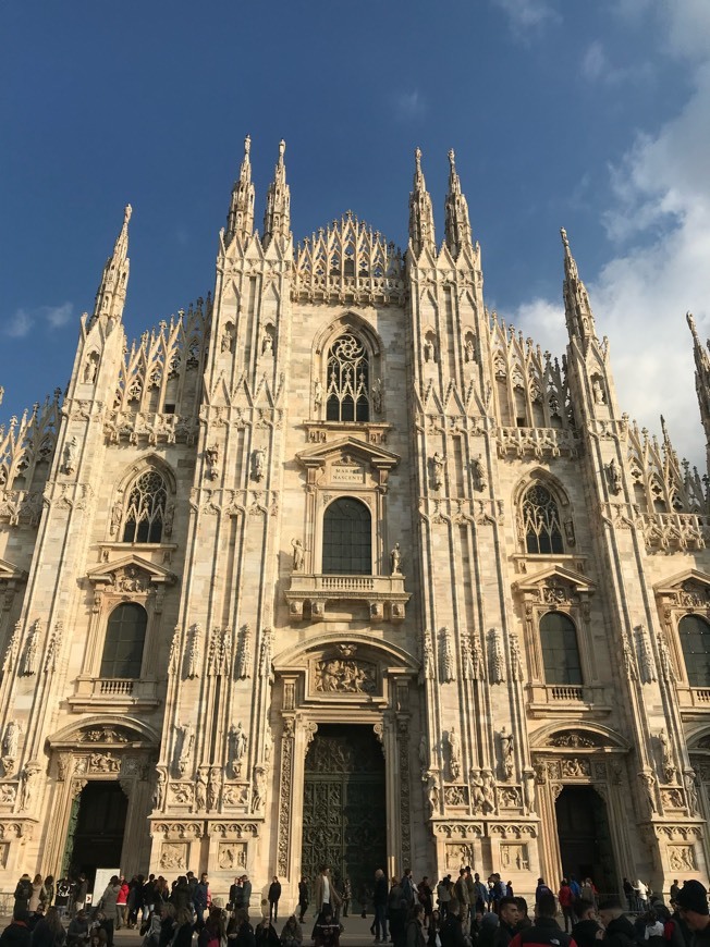 Place Milán