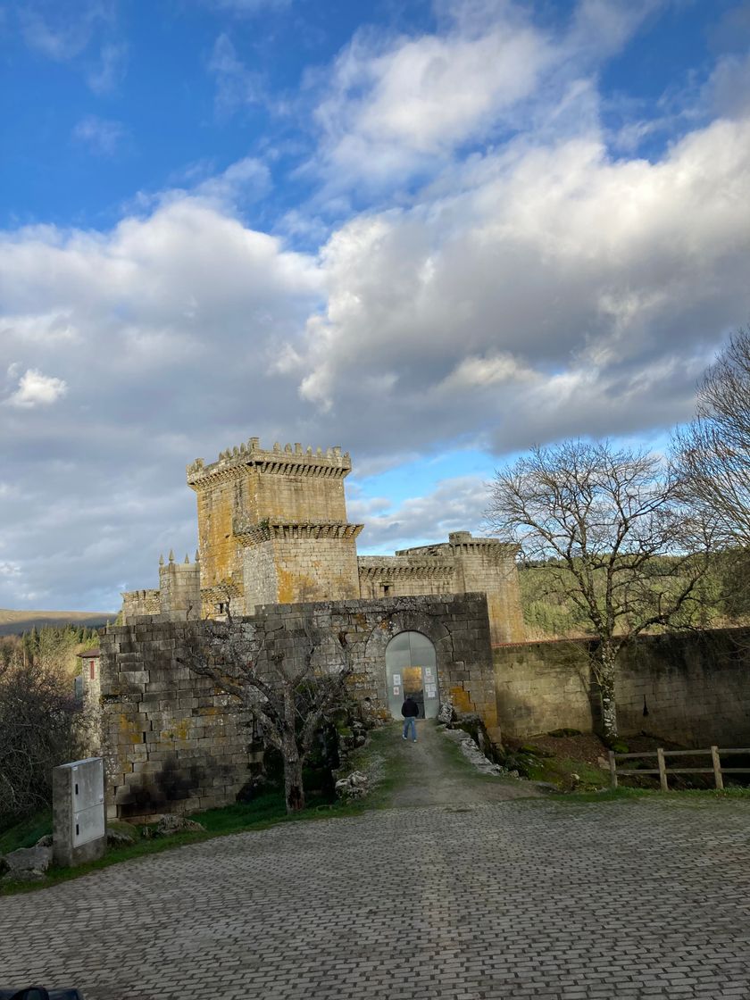 Place Castillo de Pambre