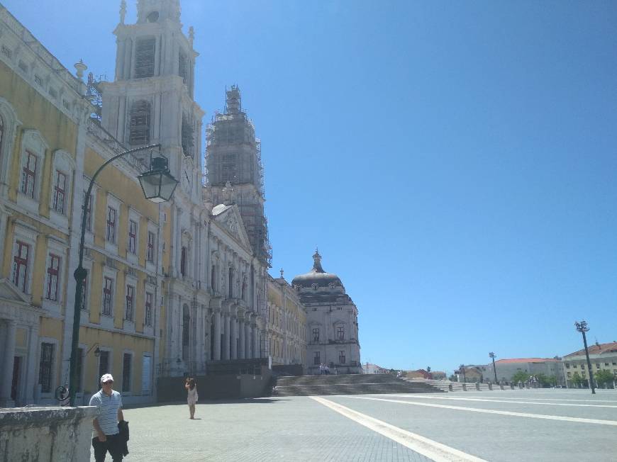 Place Mafra National Palace