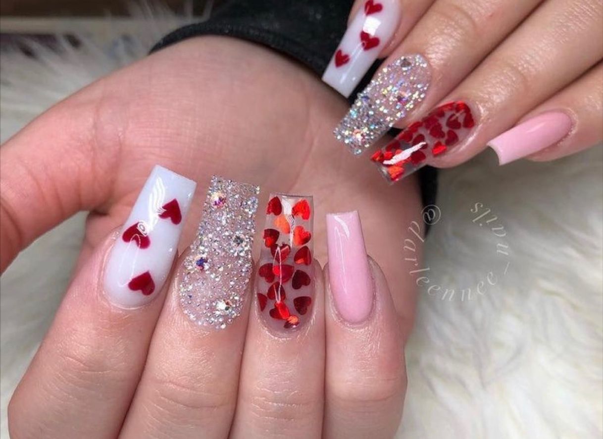 Moda Unhas são Valentim 