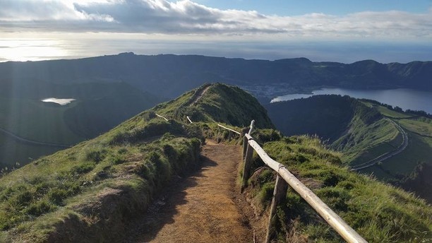 Place Miradouro do Pico da Barrosa