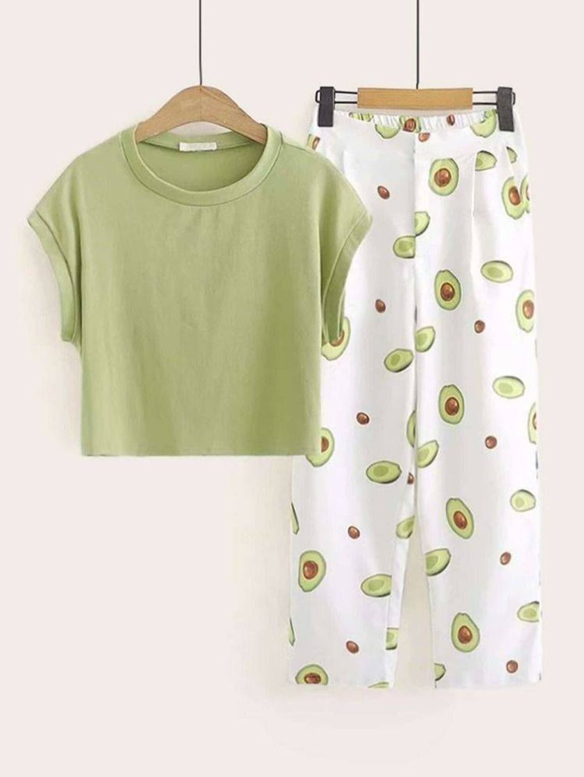 Fashion Não sei vcs mas eu necessito de um pijama de abacate💚💚