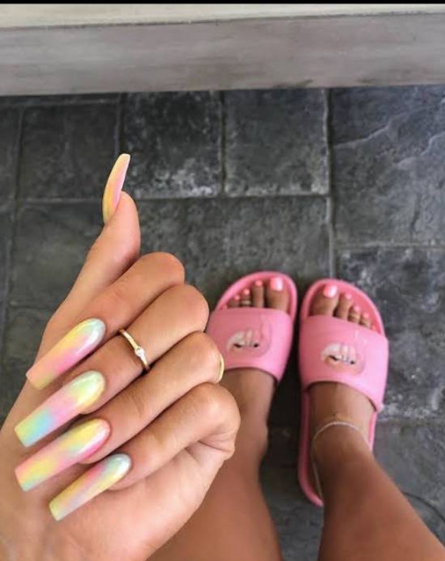 Unha tie-dye