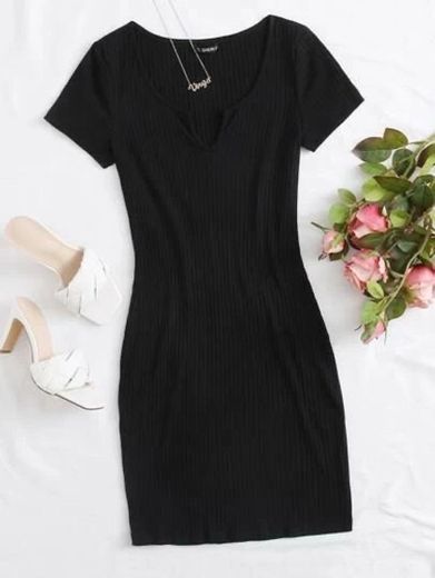 vestido preto básico 