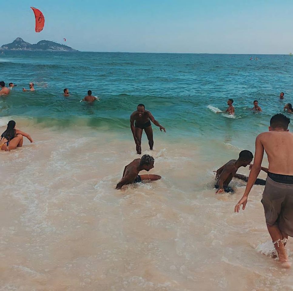 Social Praia da Barra Posto 2