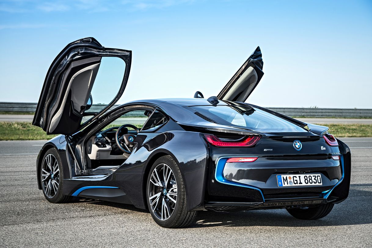 Social Bmw i8