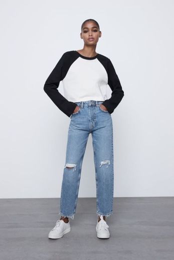 Calça jeans clara que sempre combina com qualquer t