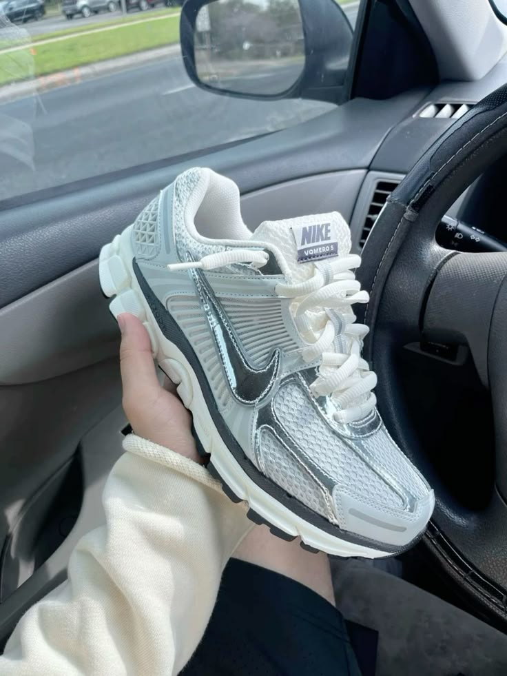 Social Nike Compero 5 