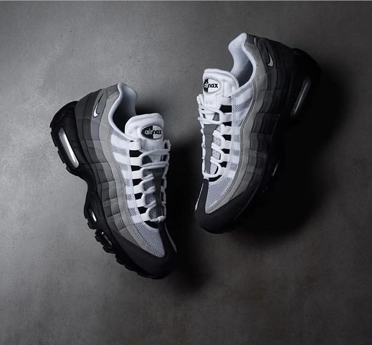 Social Air Max 95