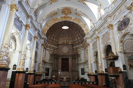 Real Parroquia de San Martín Obispo y San Antonio Abad