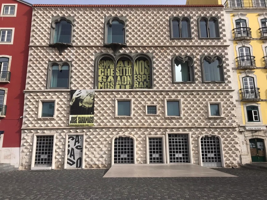 Place Casa dos Bicos / Fundação José Saramago