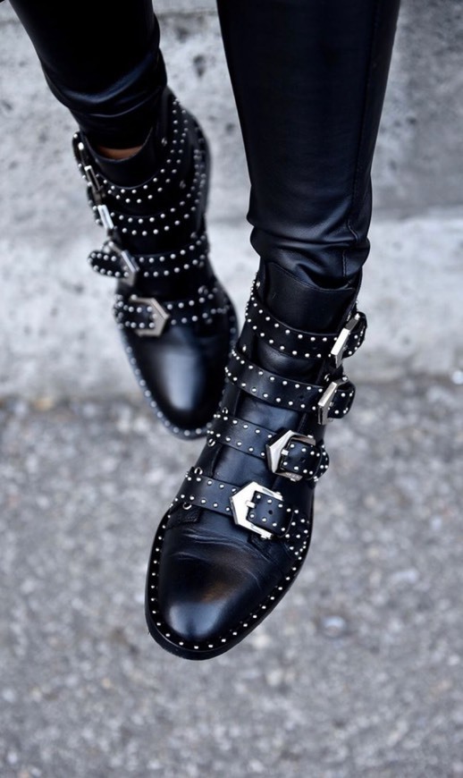 Moda Black Boots 