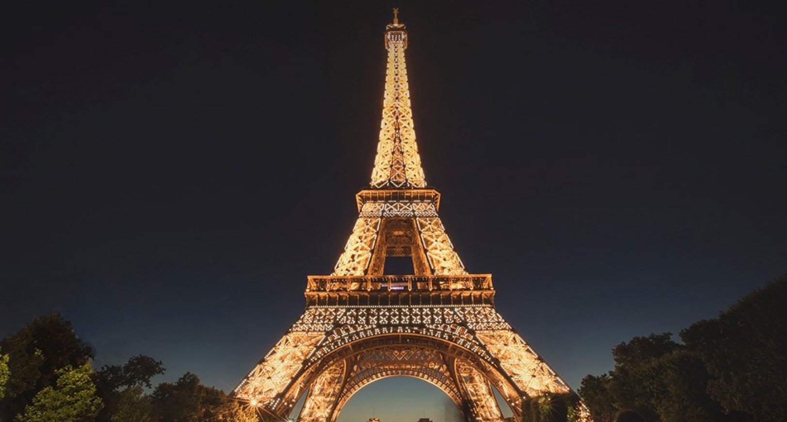 Place Torre Eiffel