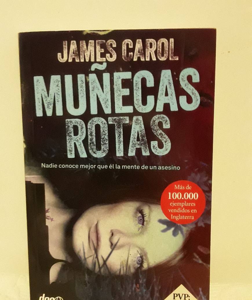 Libros Muñecas rotas de James Carol