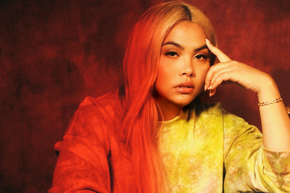 Moda Hayley Kiyoko