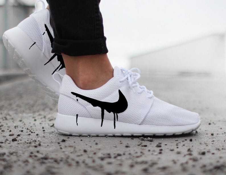 Producto Nike Roshe White with Custom Black Candy Drip Swoosh Paint