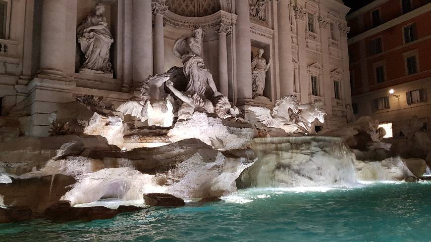 Lugar Fontana di Trevi