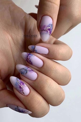 nails