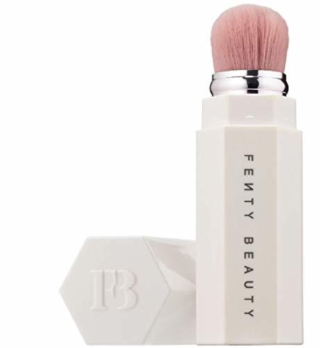 Social FENTY BEAUTY BY RIHANNA Portable Contour & Concealer Brush 150